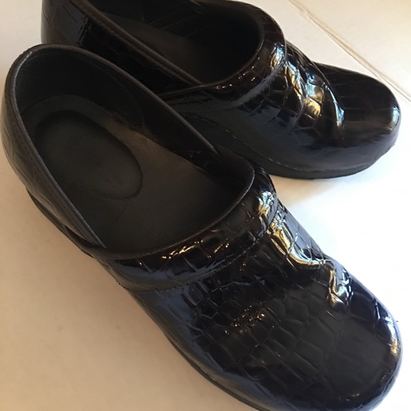 Brown clogs - Picture 4 of 4